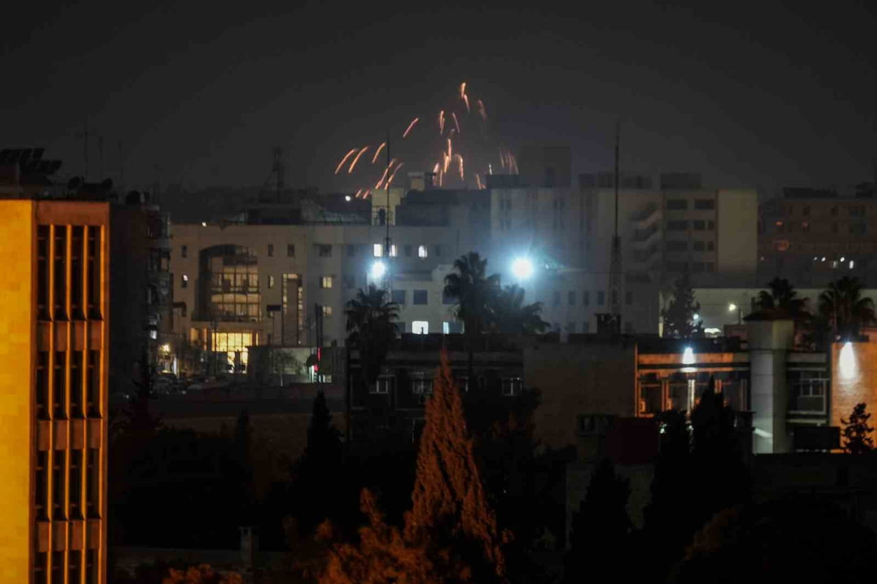 SURİYE ORDUSU HALEP’İN EŞREFİYE MAHALLESİ’NDE BİRÇOK NOKTADA KONTROLÜ SAĞLADI