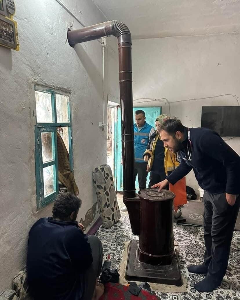 SURUÇ İLÇESİNDE PSİKOLOJİK RAHATSIZLIĞI NEDENİYLE ALZHEİMER HASTASI KAYNANASI VE KENDİ ÇOCUKLARINA...