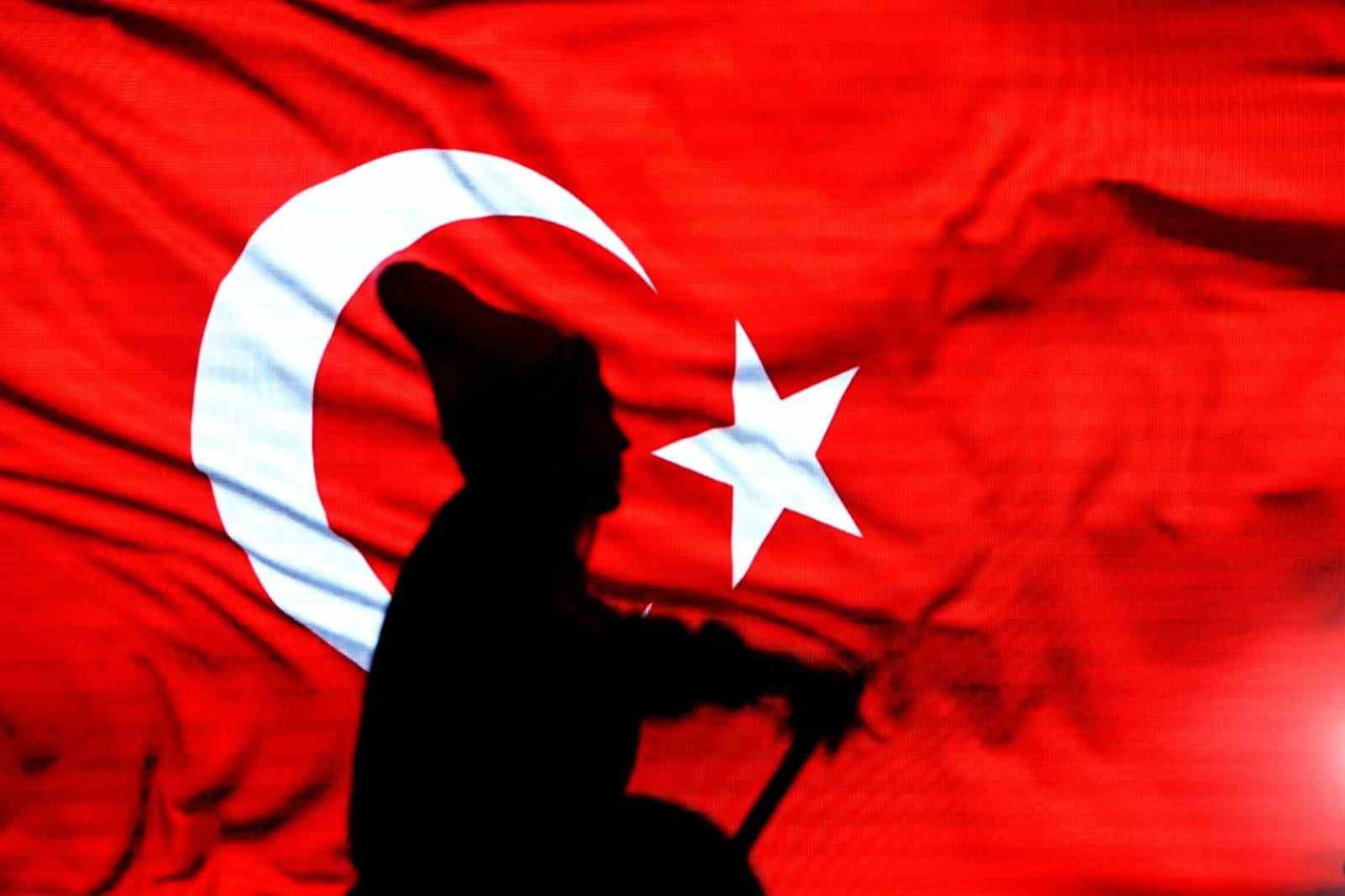 TARİHİ MEHTER TAKIMI VE BURSA TAHTAKIRAN KILIÇ KALKAN EKİBİ, GEÇMİŞİN İHTİŞAMINI BUGÜNÜN...