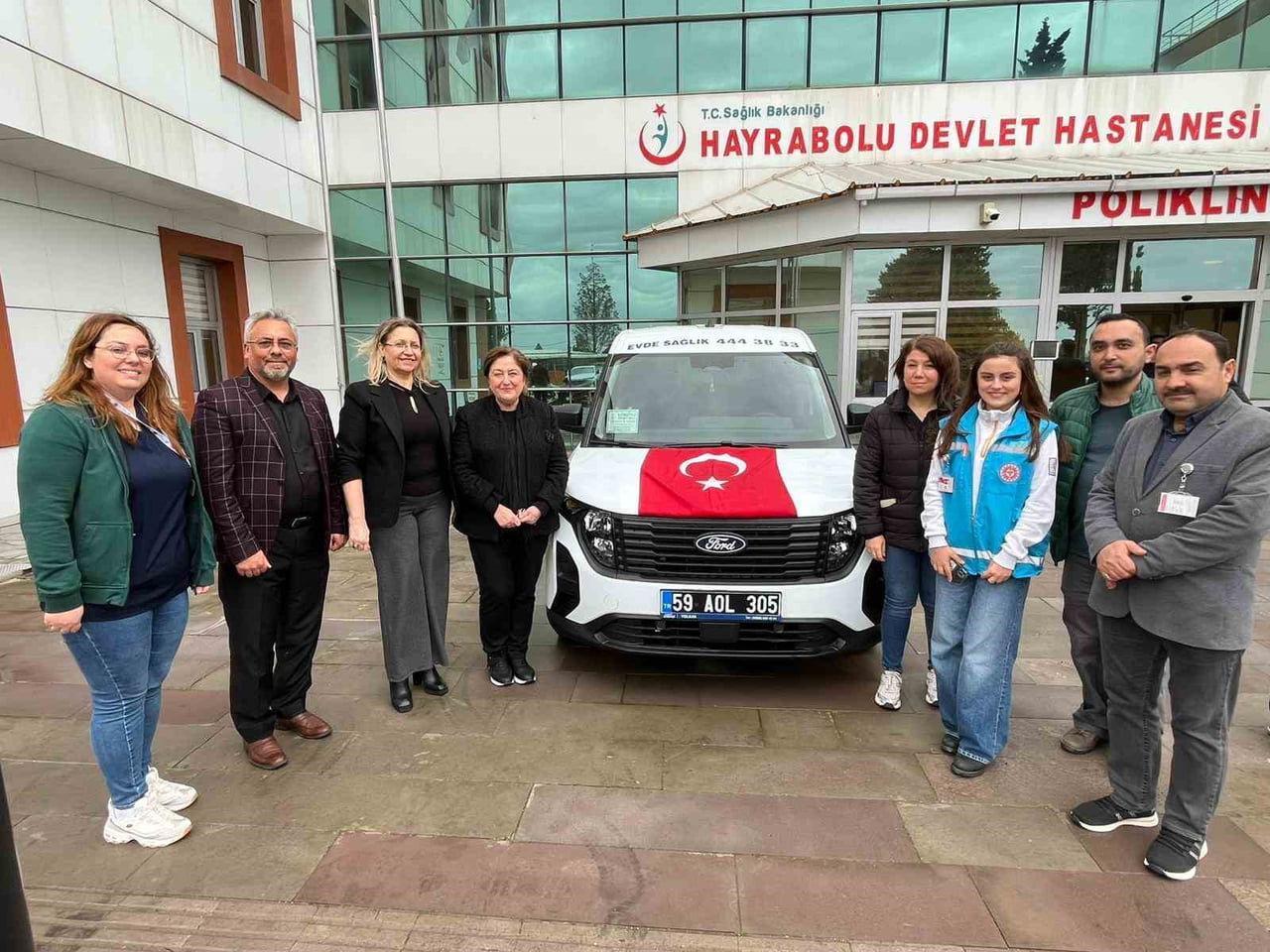 TEKİRDAĞ'IN HAYRABOLU İLÇESİNDE HAYIRSEVER İŞ KADINI TARAFINDAN HAYRABOLU DEVLET HASTANESİNİN EVDE...