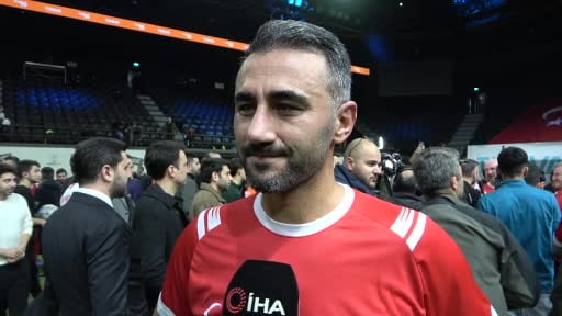 Teknik Direktör Selçuk Şahin, Fenerbahçe'nin yeni transferi Fransız orta saha Matteo Guendouzi...