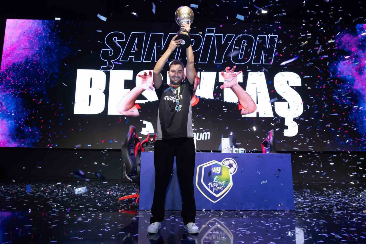 TEKNOLOJİ BİRİKİMİNİ HAYATIN HER ALANINA AKTARAN TÜRK TELEKOM’UN YERLİ VE YENİLİKÇİ SOSYAL MEDYA...