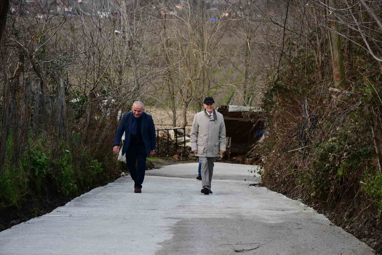 TERME BELEDİYE BAŞKANI ŞENOL KUL, "HİZMET SAHADA, ÇÖZÜM YERİNDE" ANLAYIŞIYLA DİBEKLİ MAHALLESİ...