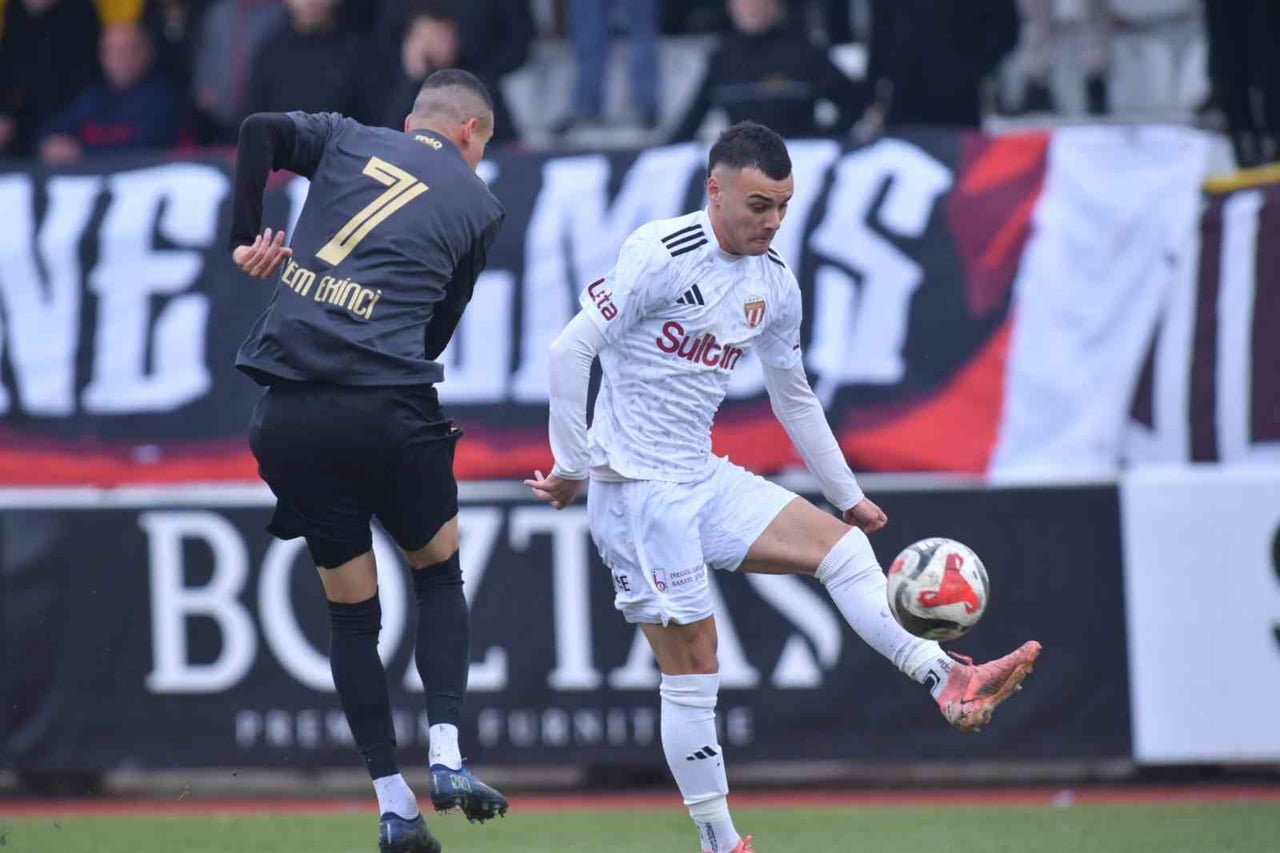 TFF 2. LİG'DE İNEGÖLSPOR SAHASINDA KARŞILAŞTIĞI BATMAN PETROLSPOR İLE 1-1 BERABERE KALDI.