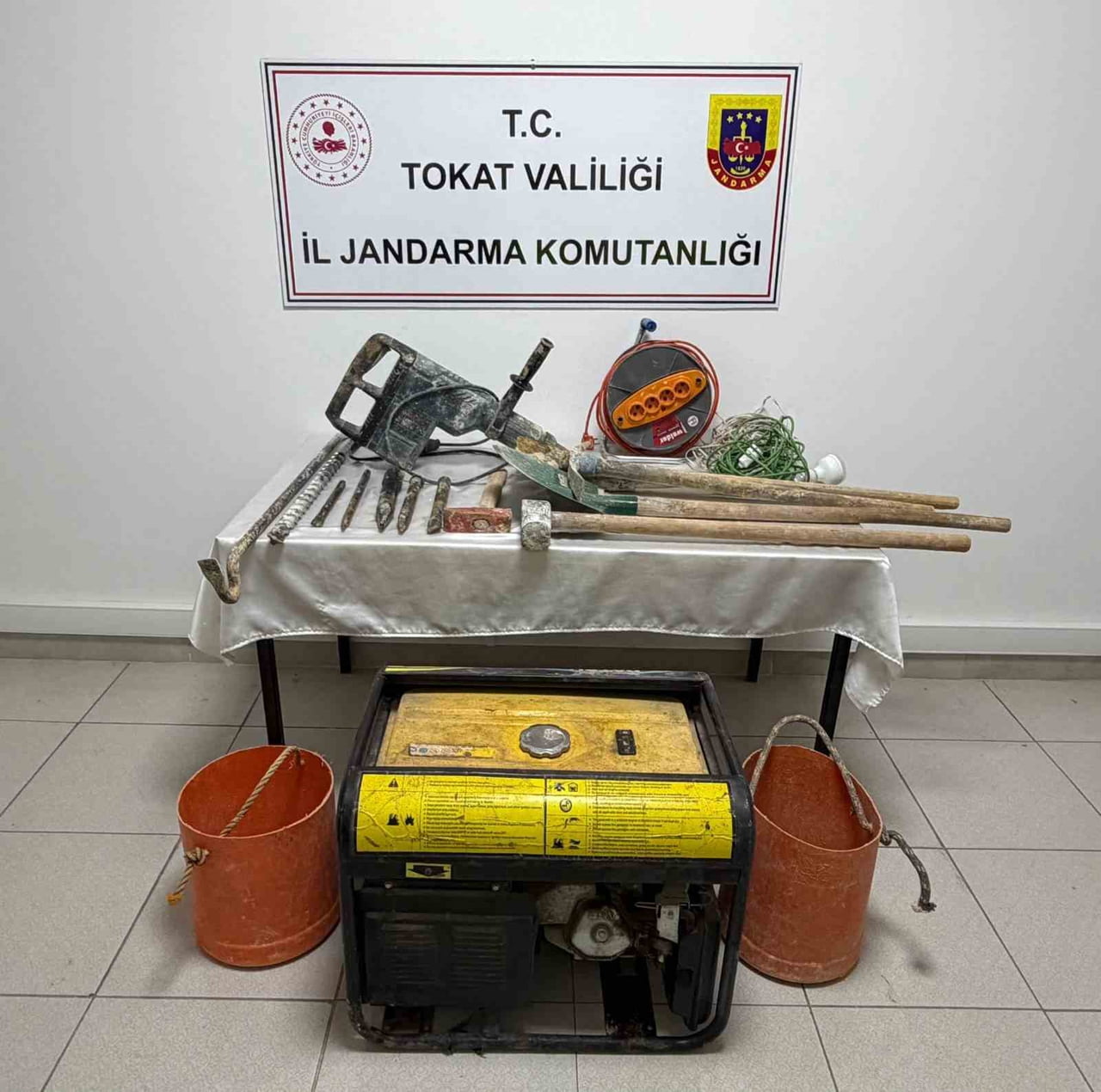 TOKAT İL JANDARMA KOMUTANLIĞI TARAFINDAN ANADOLU MİRASI OPERASYONLARI KAPSAMINDA ARTOVA İLÇESİNDE...