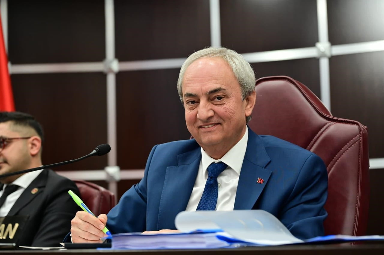 TOPLANTIDA KONUŞAN KEPEZ BELEDİYE BAŞKANI MESUT KOCAGÖZ, DÜNYA GENELİNDEKİ GELİŞMELERE DİKKAT...