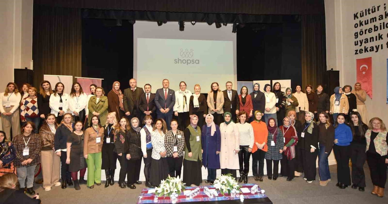 TRABZON'DA KADIN KOOPERATİFLERİ VE KADIN GİRİŞİMCİLERİN DİJİTAL DÜNYADA DAHA GÜÇLÜ, SÜRDÜRÜLEBİLİR...