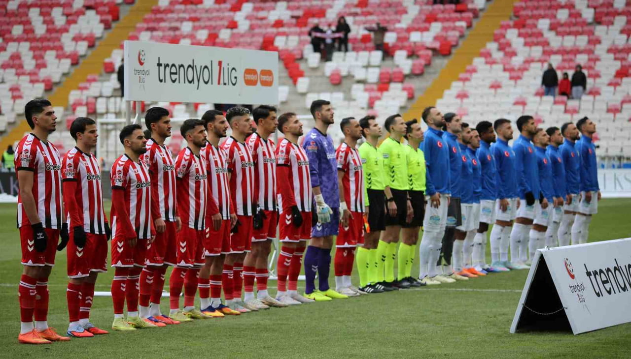 TRENDYOL 1. LİG'İN 20. HAFTASINDA ÖZBELSAN SİVASSPOR, EVİNDE ERZURUMSPOR İLE KARŞILAŞTI. MÜSABAKA...
