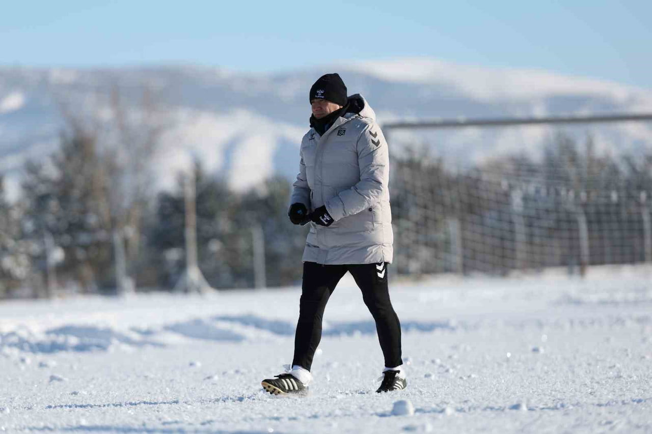 TRENDYOL 1. LİG’İN 20. HAFTASINDA SAHASINDA ERZURUMSPOR’U KONUK EDECEK OLAN ÖZBELSAN SİVASSPOR...