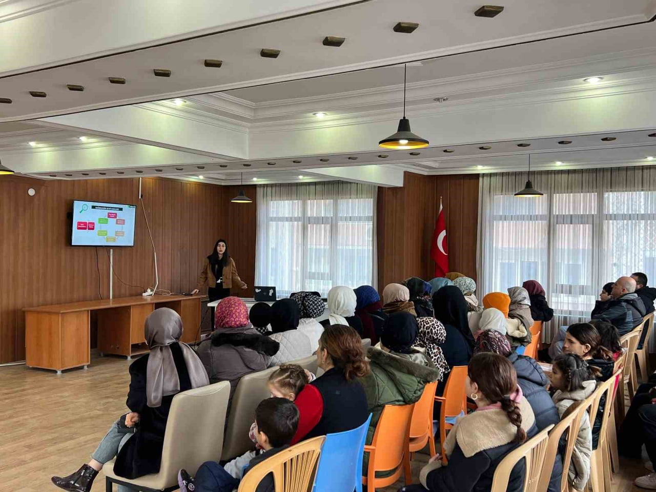 TÜRKELİ İLÇESİNDE, SOSYAL SORUMLULUK PROJELERİ KAPSAMINDA UYUŞTURUCU İLE MÜCADELEYE YÖNELİK...