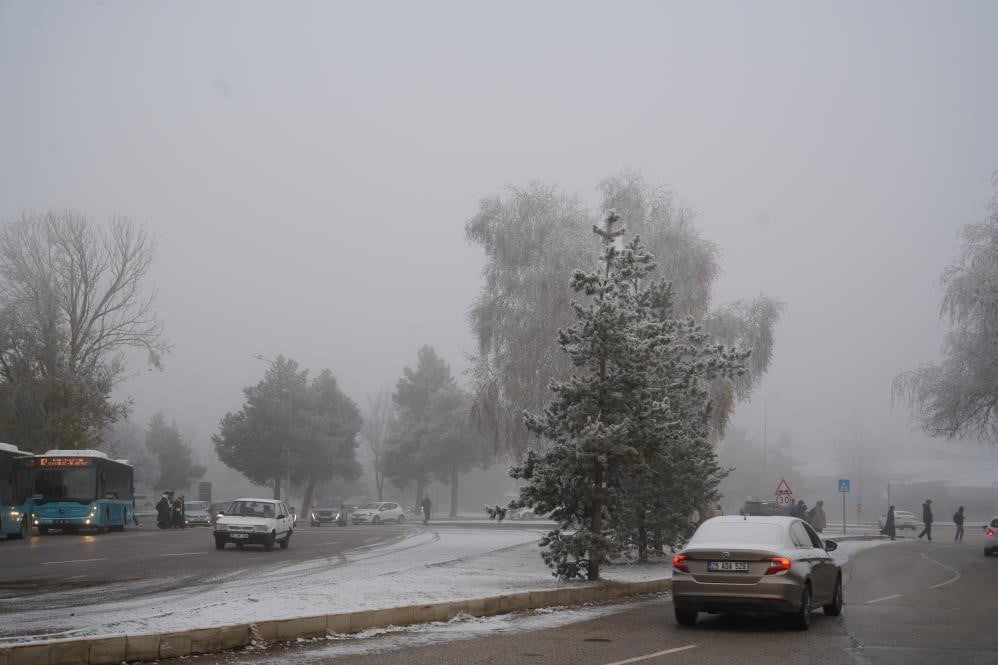 TÜRKİYE'DE 2025 YILINDA 2 MİLYON 368 BİN 538 ADET TAŞITIN TRAFİĞE KAYDI YAPILDI. ERZURUM, 152 BİN...