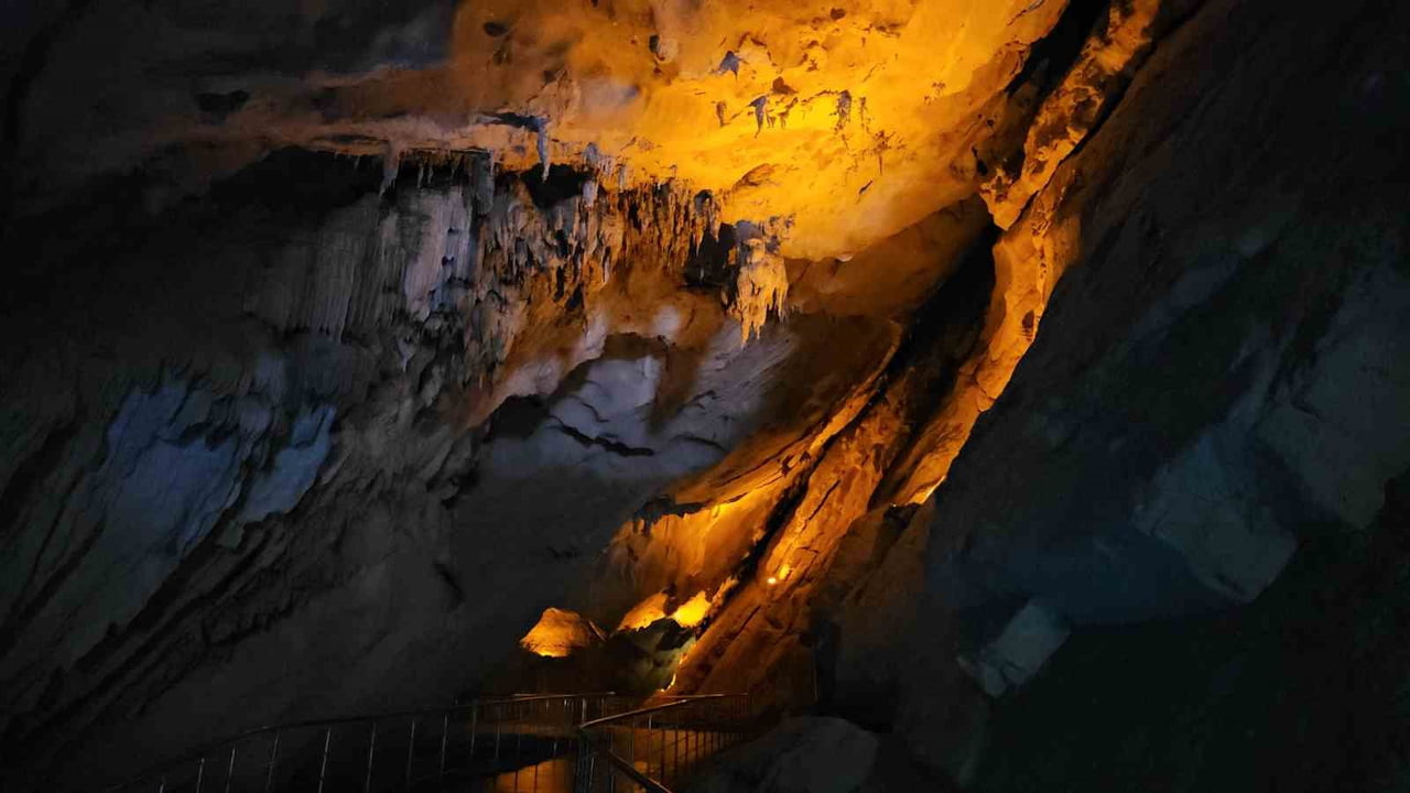 TÜRKİYE'NİN EN UZUN ONUNCU MAĞARASI OLAN 350 MİLYON YILLIK DOĞA HARİKASI GÖKGÖL MAĞARASI...