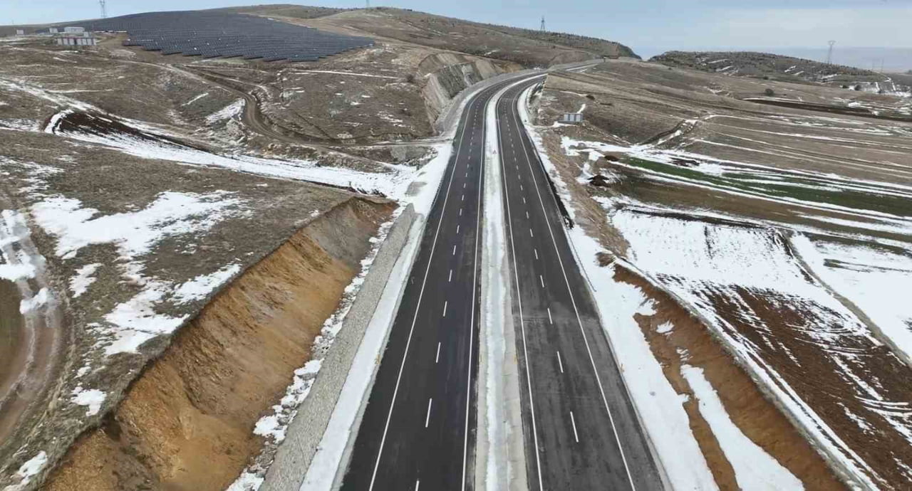 ULAŞTIRMA VE ALTYAPI BAKANI ABDULKADİR URALOĞLU, AKSARAY ORTAKÖY ÇEVRE YOLU’NU YARIN HİZMETE...