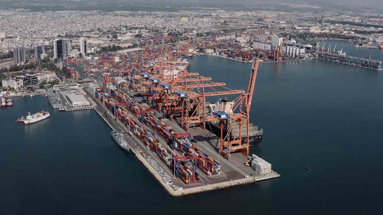 ULAŞTIRMA VE ALTYAPI BAKANI ABDULKADİR URALOĞLU, "ARALIK AYINDA LİMANLARIMIZDA ELLEÇLENEN YÜK...