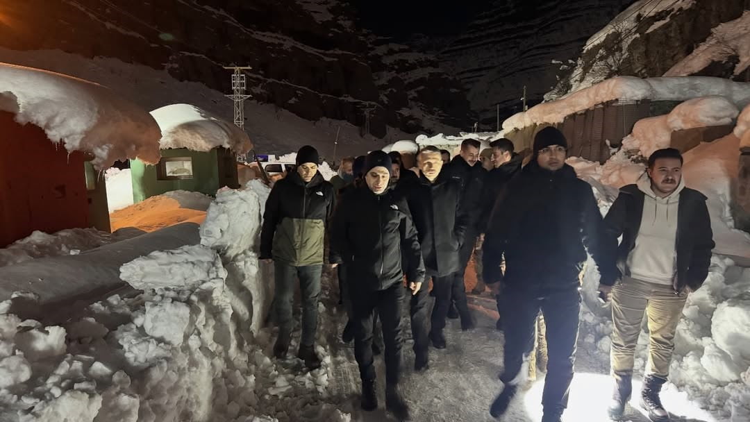 ULUDERE KAYMAKAMI EKREM ENDER ERGÜN İLE BEYTÜŞŞEBAP KAYMAKAMI MEHMET FURKAN TAŞKIRAN, SAAT 02.00...