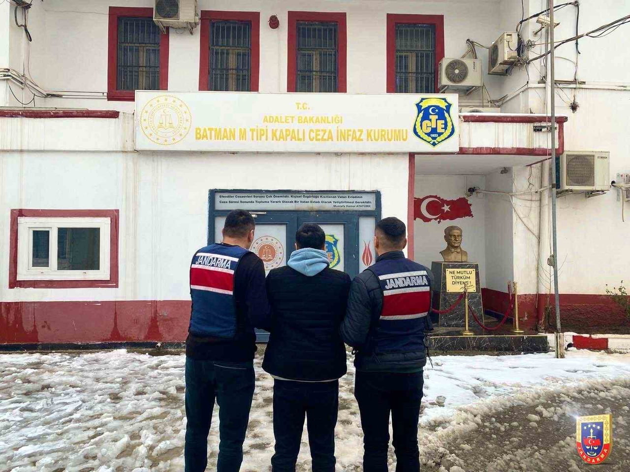 UYUŞTURUCU TİCARETİ SUÇUNDAN ARANAN HÜKÜMLÜ GERCÜŞ’TE YAKALANDI