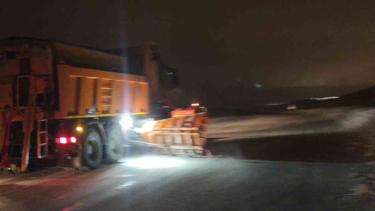 VAN’DA AKŞAM SAATLERİNDE ETKİLİ OLAN KAR YAĞIŞI VE TİPİ YÜKSEK KESİMLERDE ETKİLİ OLURKEN, 341...