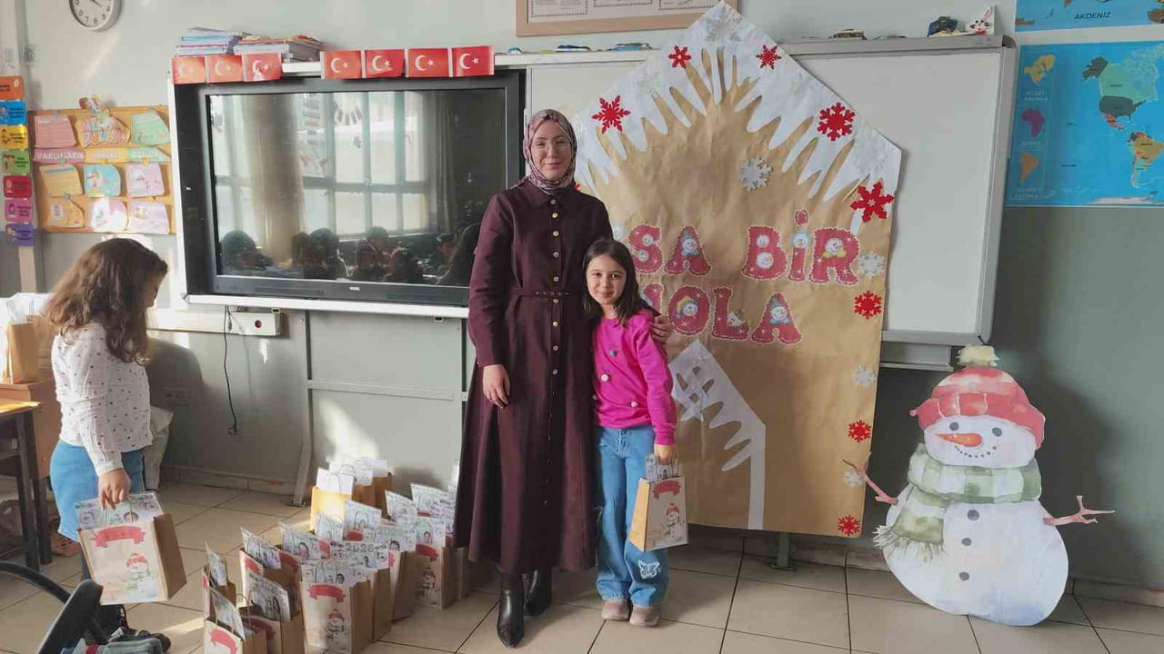 VAN’IN ERCİŞ İLÇESİNDE 49 BİN ÖĞRENCİ 2025-2026 EĞİTİM ÖĞRETİM YILININ BİRİNCİ DÖNEMİNİN SONA...