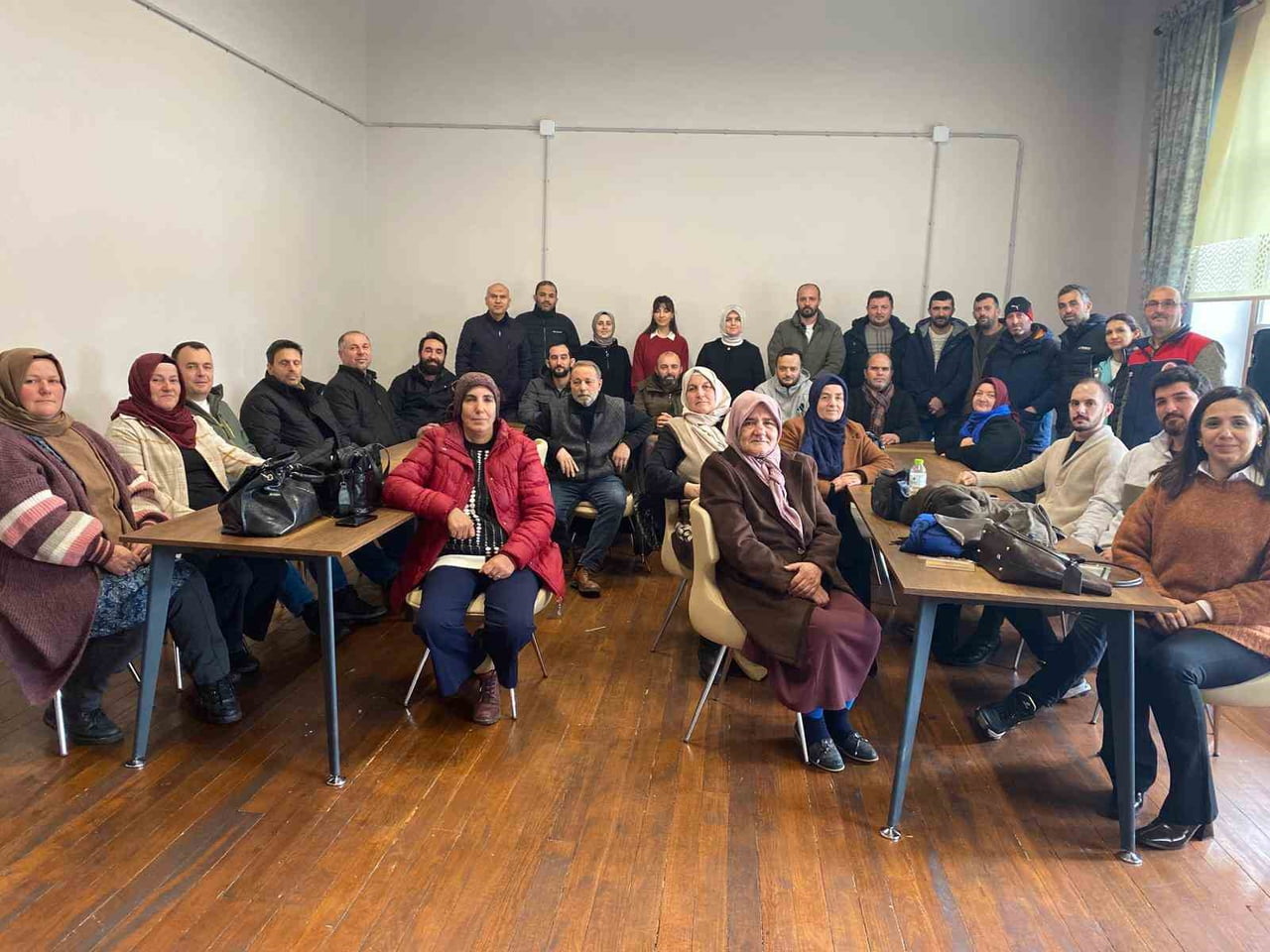 YEŞEREN ELLER – GENÇ VE KADIN ÇİFTÇİ GELİŞİM PROGRAMI KAPSAMINDA, AKÇAKOCA HALK EĞİTİM MERKEZİ’NDE...