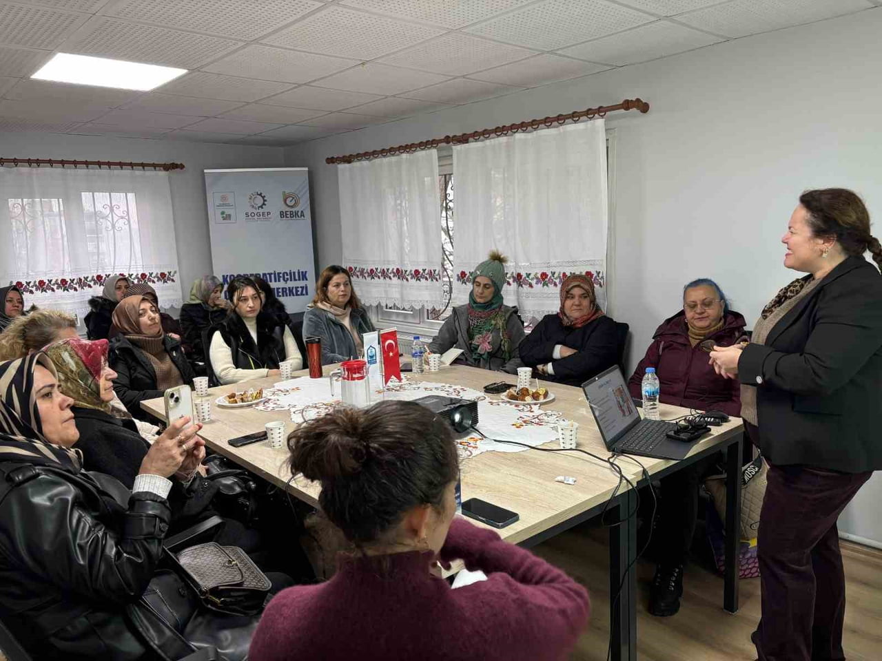 YILDIRIM BELEDİYESİ, KADIN GİRİŞİMCİLERİN EKONOMİK VE SOSYAL HAYATTA DAHA GÜÇLÜ YER ALMALARINI...