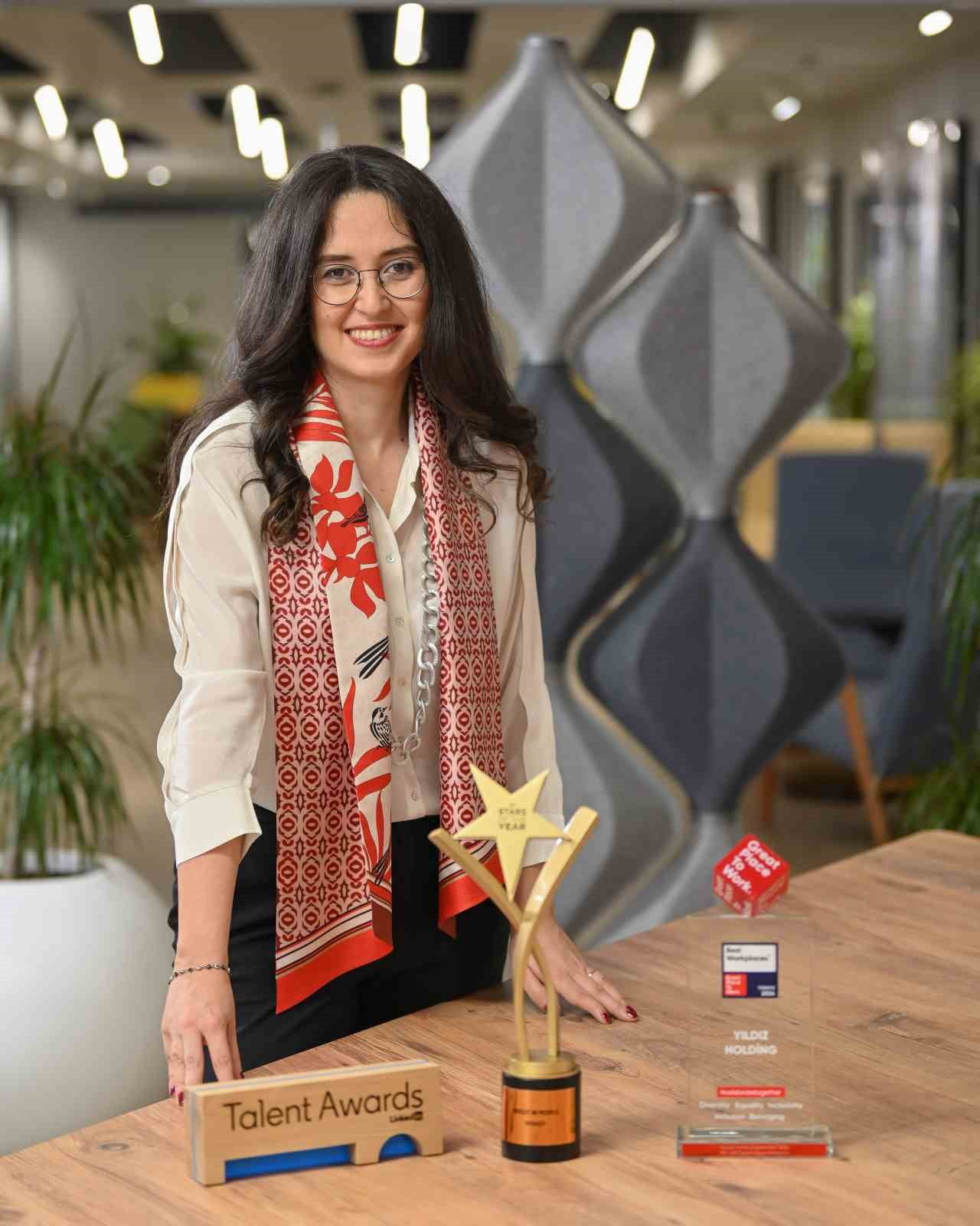 YILDIZ HOLDİNG İNSAN KAYNAKLARI LİDERİ BUKET UĞUR HASER