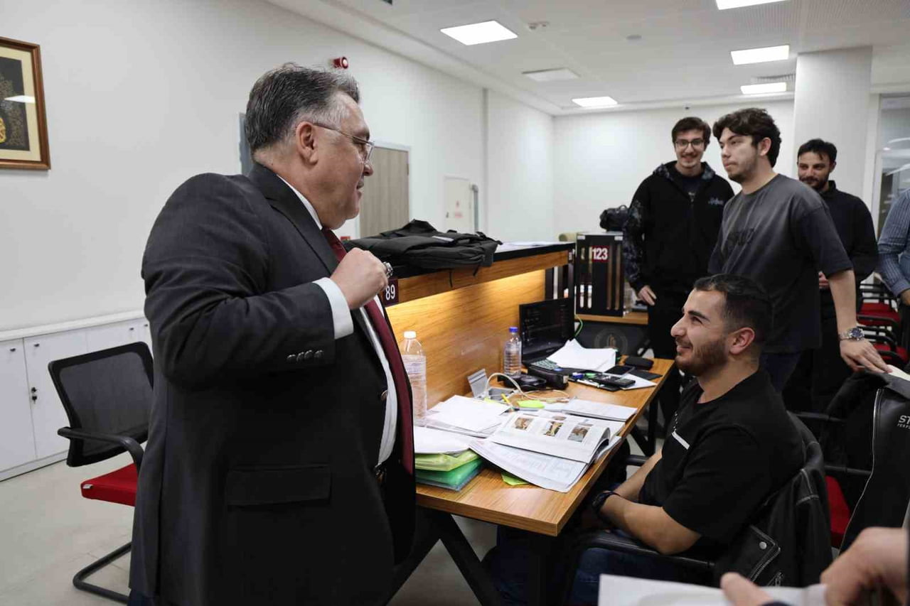 ZONGULDAK BÜLENT ECEVİT ÜNİVERSİTESİ (BEUN) REKTÖRÜ PROF. DR. İSMAİL HAKKI ÖZÖLÇER, FİNAL HAFTASI...