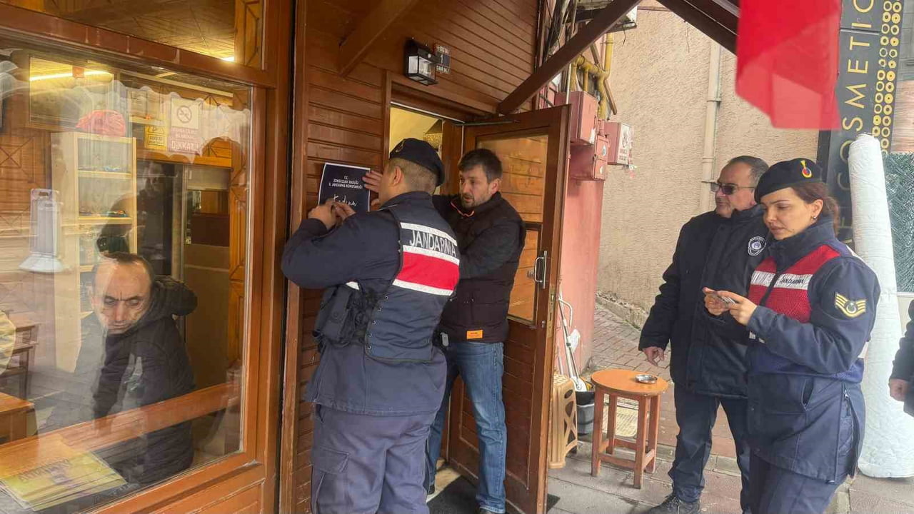 ZONGULDAK (İHA) - ALAPLI İLÇE JANDARMA KOMUTANLIĞI EKİPLERİ, KADINA YÖNELİK ŞİDDETİN ÖNLENMESİ...