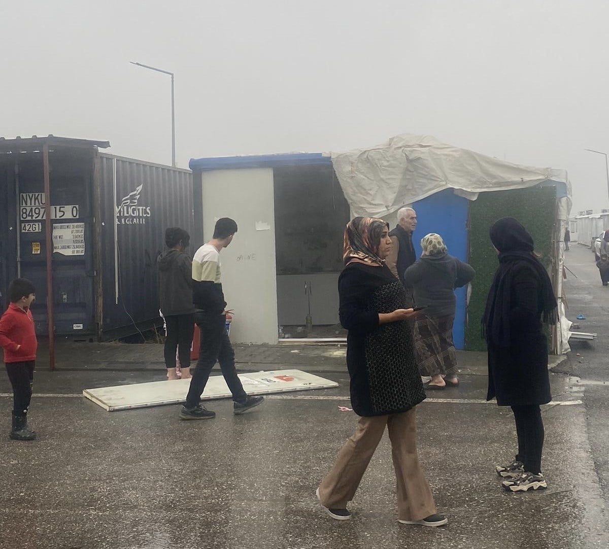 ADIYAMAN’DA BİR KONTEYNER KETTE ÇIKAN YANGIN KORKU VE PANİĞE NEDEN OLDU.