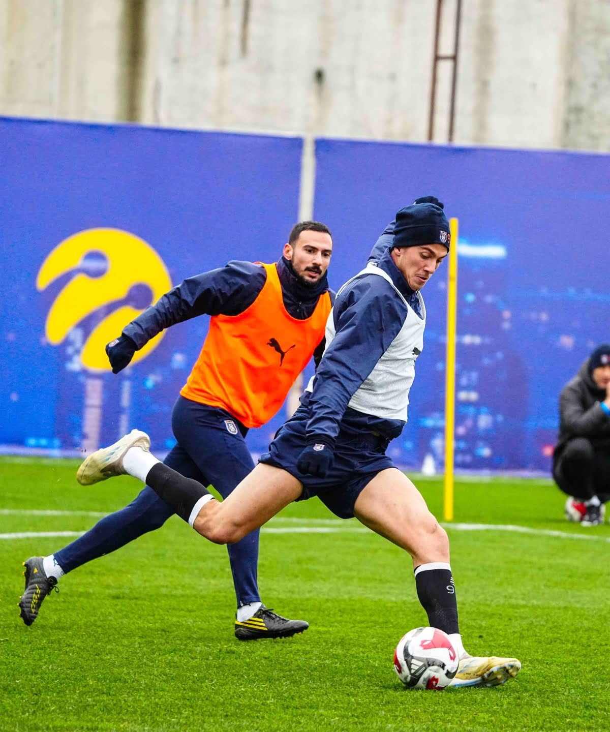 BAŞAKŞEHİR, ZİRAAT TÜRKİYE KUPASI'NDA FATİH KARAGÜMRÜK İLE OYNAYACAĞI MAÇIN HAZIRLIKLARINA BUGÜN...