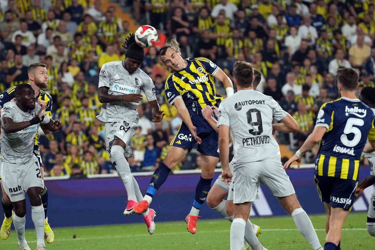 FENERBAHÇE, TRENDYOL SÜPER LİG'İN 20. HAFTASI KAPANIŞ MAÇINDA YARIN KOCAELİSPOR'A KONUK...