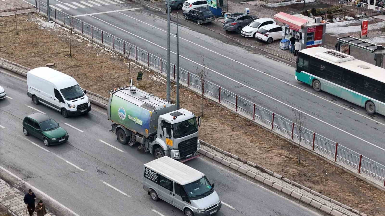 KAYSERİ BÜYÜKŞEHİR BELEDİYESİ; DAHA TEMİZ VE DAHA YAŞANABİLİR BİR KAYSERİ İÇİN KENT GENELİNDE...