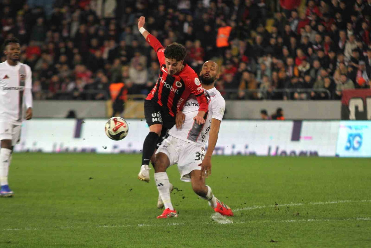 TRENDYOL SÜPER LİG'İN 20. HAFTASINDA GENÇLERBİRLİĞİ, SAHASINDA AĞIRLADIĞI GAZİANTEP FK'YI 2-1...