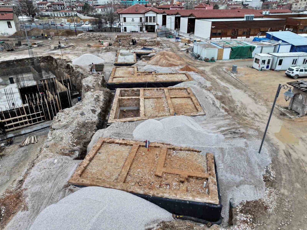 TÜRKİYE’NİN EN BÜYÜK İHYA PROJELERİ ARASINDA YER ALAN "TÜRBE ARKASI KENTSEL YENİLEME PROJESİ"NİN...